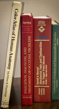 BCOH_Dentist_Books_small_IMG_1889 BCOH_Dentist_Books_small_IMG_1889